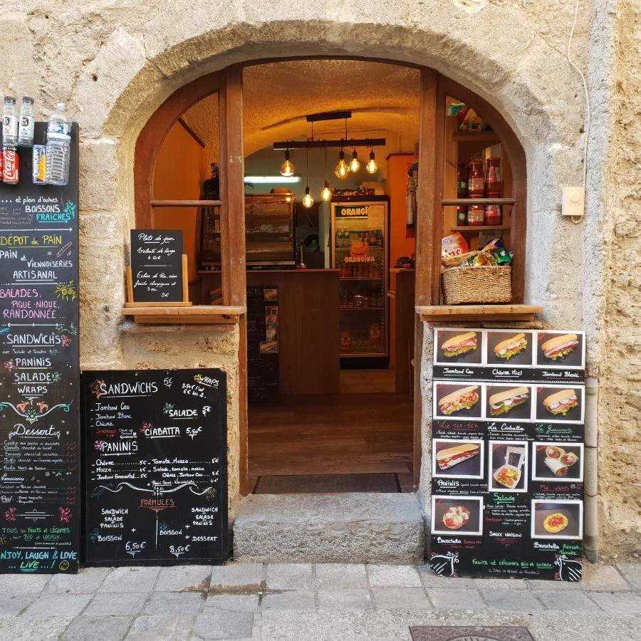 Gite Du Caf De Montpellier Saint-Guilhem-le-Desert Exterior foto